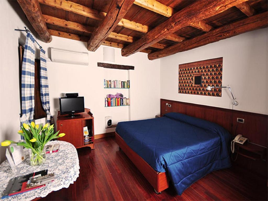 Hotel Dolcemela Ferrara Zimmer foto